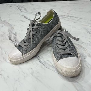 Women’s Chuck Taylor II Converse. Size 9